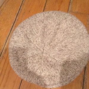 - Wool blend heather  newsboy cap